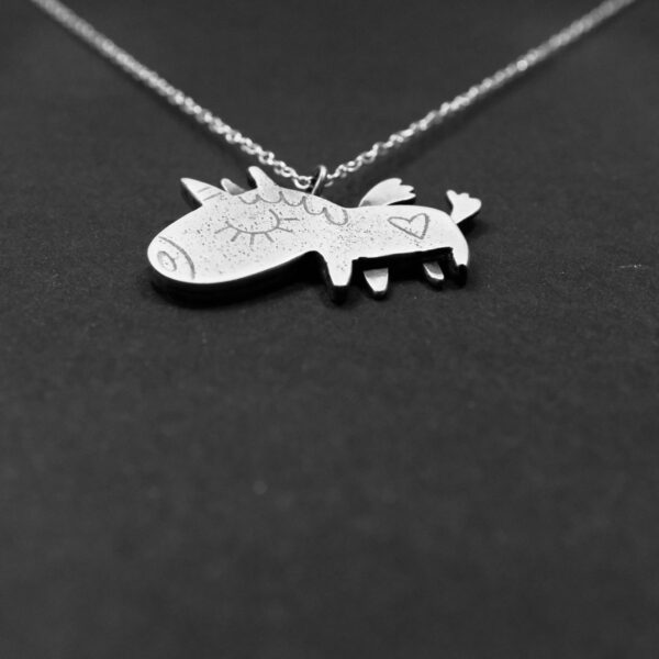 pendentif en argent gravé - Licornette volante